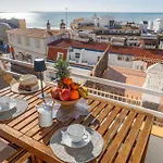 Deluxe Flat Sea View By Holidays *