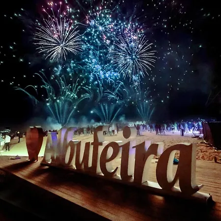 アパート Deluxe Flat By Holidays