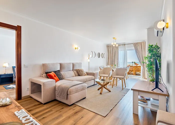 Deluxe Flat By Holidays Apartman