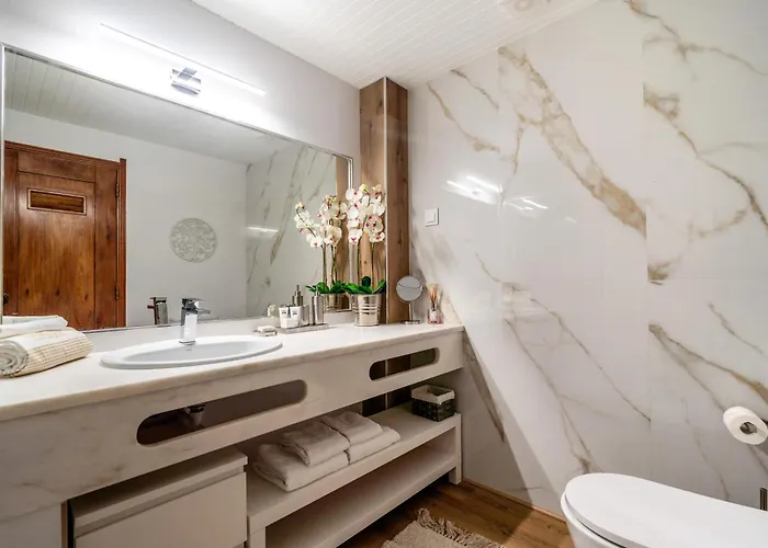 Deluxe Flat By Holidays Apartman