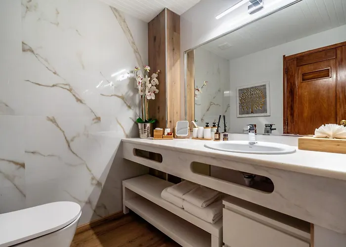 Deluxe Flat By Holidays *