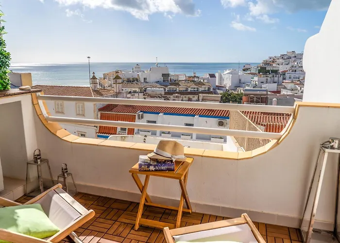 Deluxe Flat By Holidays