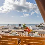 Apartment Deluxe Flat Sea View By Holidays