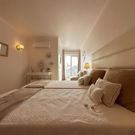 Lägenhet Deluxe Flat By Holidays