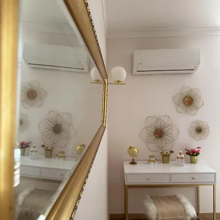 Lägenhet Deluxe Flat By Holidays *